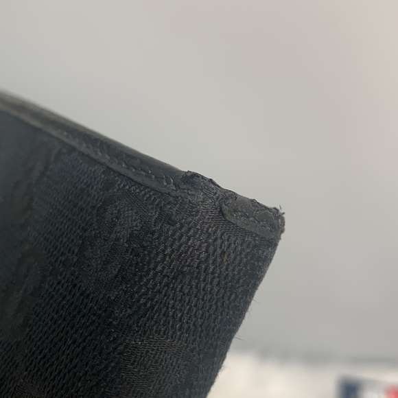 ❌SOLD❌Authentic Gucci European compact style wallet - Picture 7 of 17